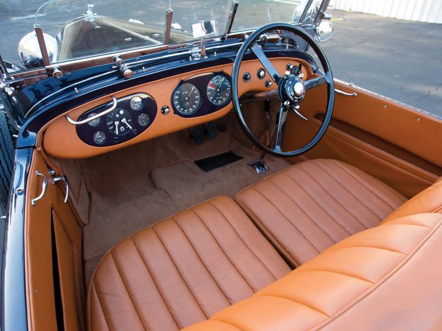 Интерьер Bentley 4&frac14;-Litre Open Tourer by Carlton 1937 года  (фото 5 из 6)